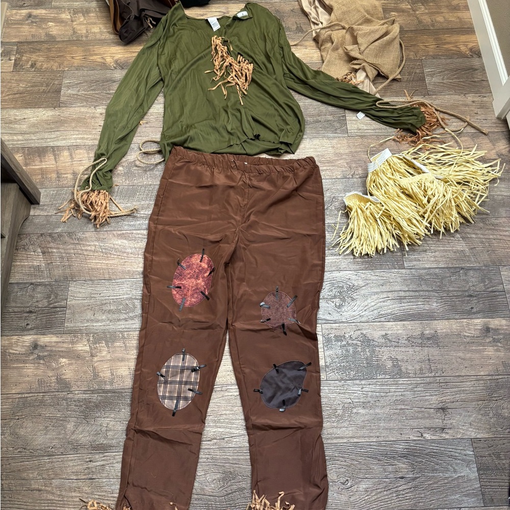 Men’s Green and Brown Scarecrow Costume (L)